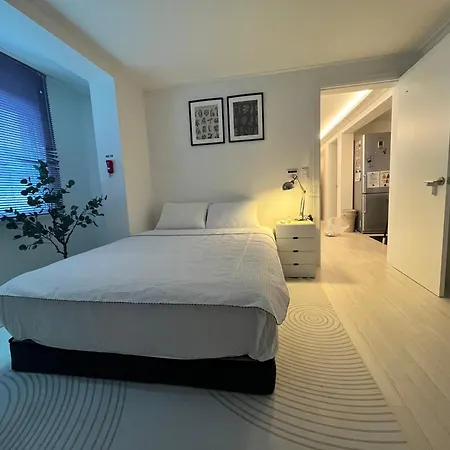 Hangang Riverside Stay , Mangwon Market, Hapjung, Hongdae
